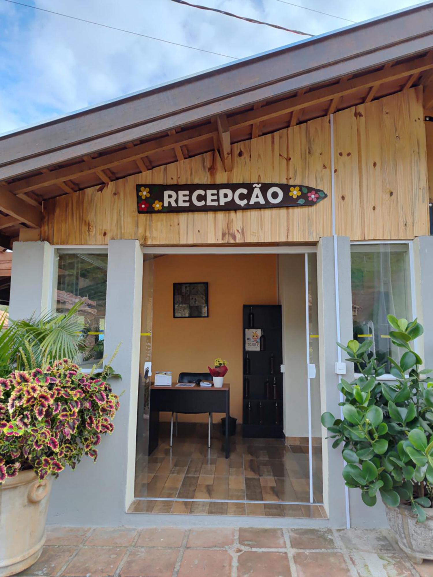 Pousada Irmaos Oliveira Lindóia Extérieur photo
